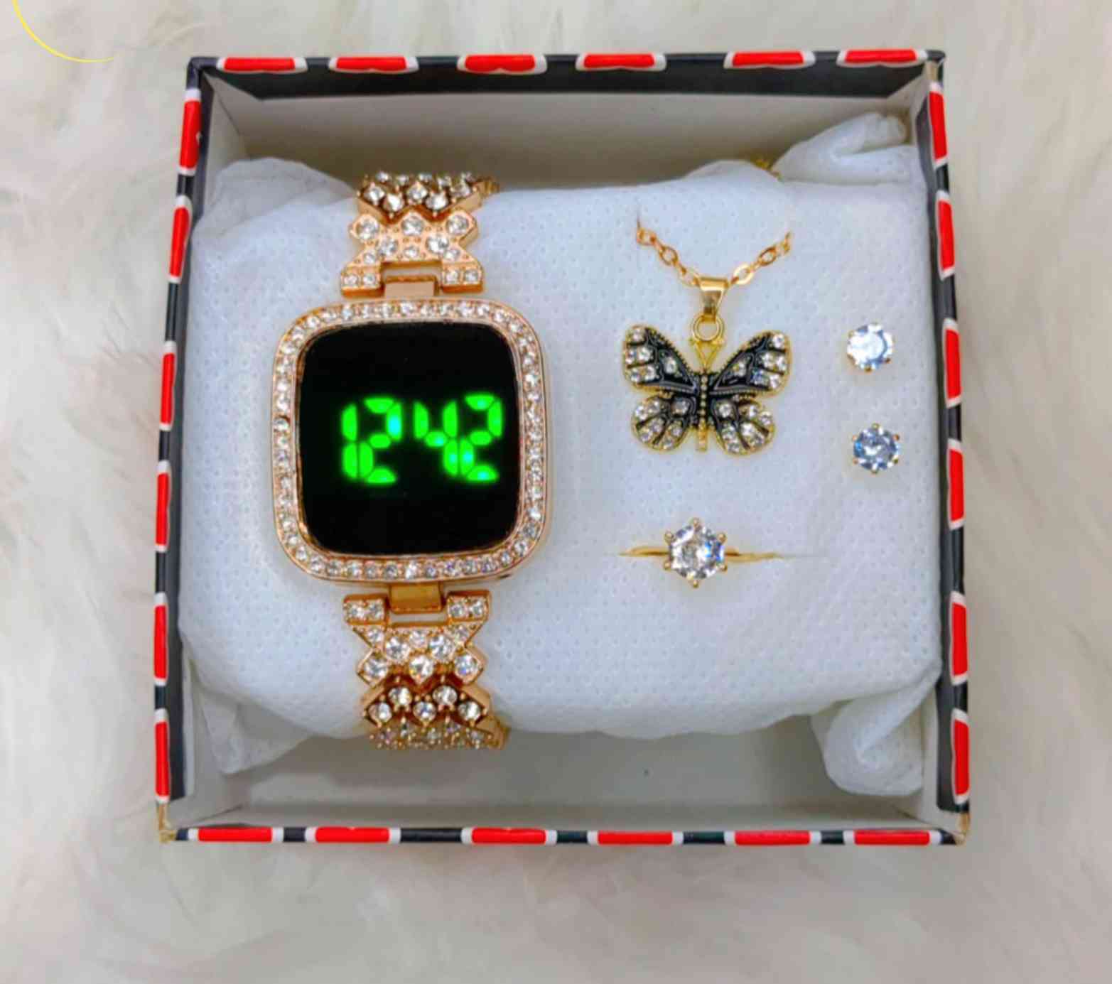 💥💥Gift box Ladies watch গিফট বক্স মেয়েদের ঘড়ি💥💥